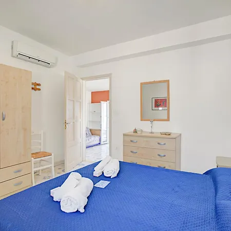 Penthouse Azzurra Sea View Near - Happy Apartmán *